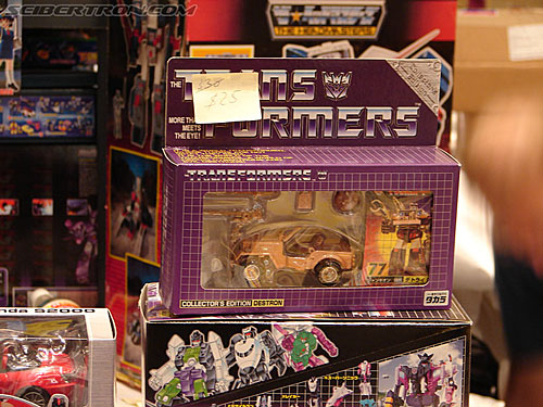 BotCon 2006: Dealer Room - Transformers Event: