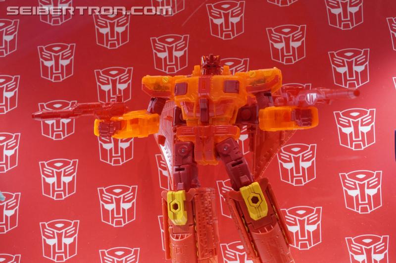 SDCC 2016: Preview Night: SDCC 2016 Transformers Exclusives - Transformers Event: Sdcc Exclusives 026