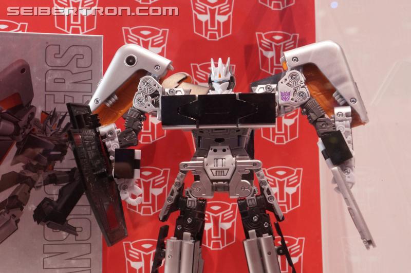 SDCC 2016: SDCC Reveals (aka Hasbro Press Event reveals at SDCC booth) - Transformers Event: DSC02279
