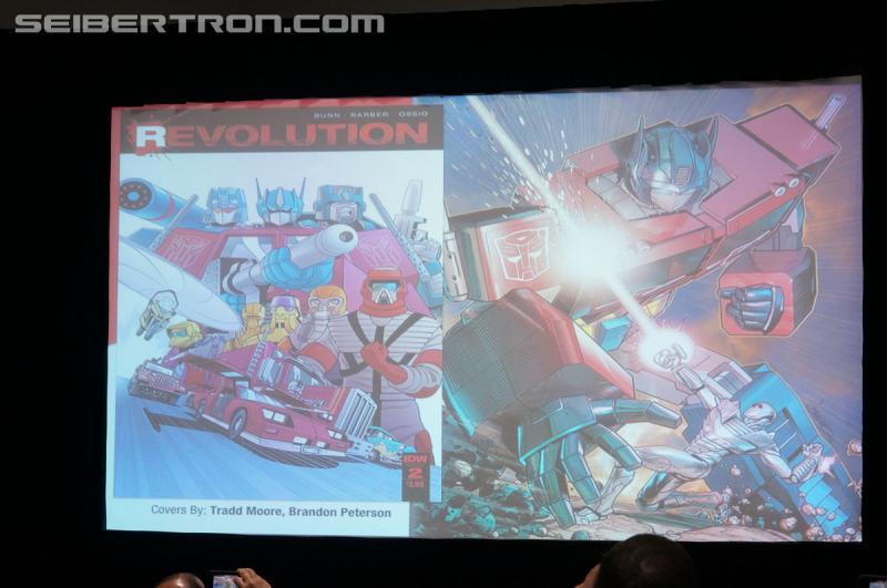 SDCC 2016: "IDW and Hasbro: The Revolution is Now" Gallery - Transformers Event: DSC02338