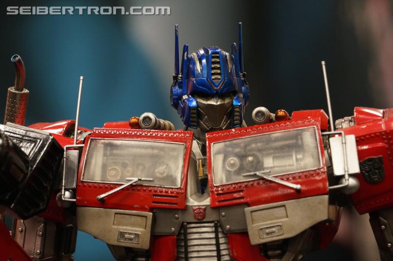 SDCC 2016: Prime 1 Studio Optimus Prime at Sideshow - Transformers Event: DSC02390
