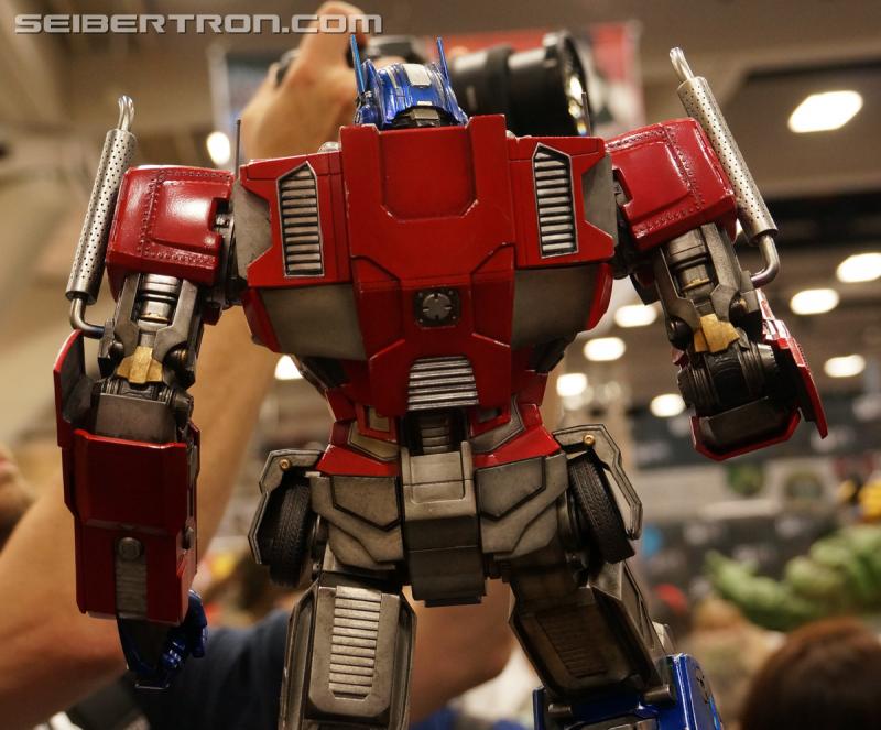 SDCC 2016: Prime 1 Studio Optimus Prime at Sideshow - Transformers Event: DSC02400a