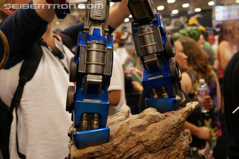 SDCC 2016: Prime 1 Studio Optimus Prime at Sideshow - Transformers Event: DSC02404