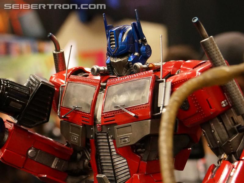 SDCC 2016: Prime 1 Studio Optimus Prime at Sideshow - Transformers Event: DSC02405a