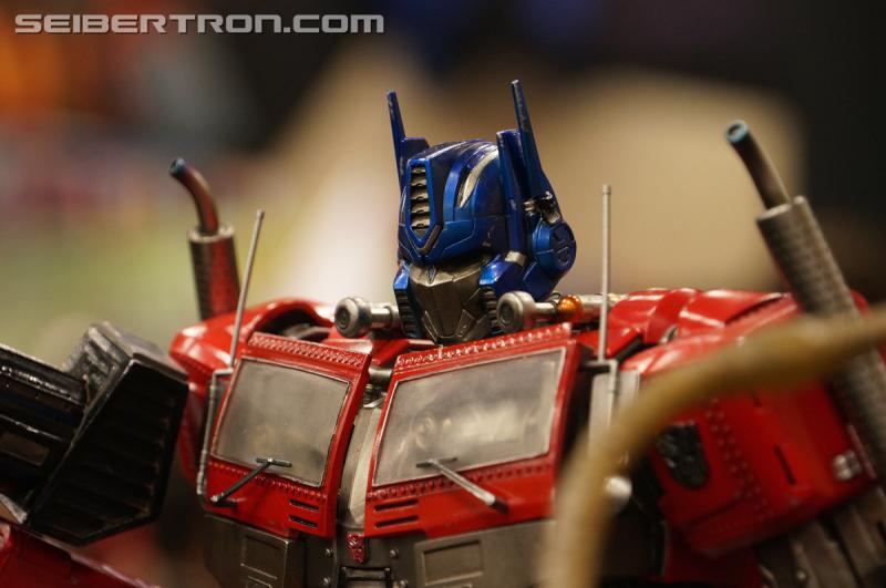 SDCC 2016: Prime 1 Studio Optimus Prime at Sideshow - Transformers Event: DSC02406