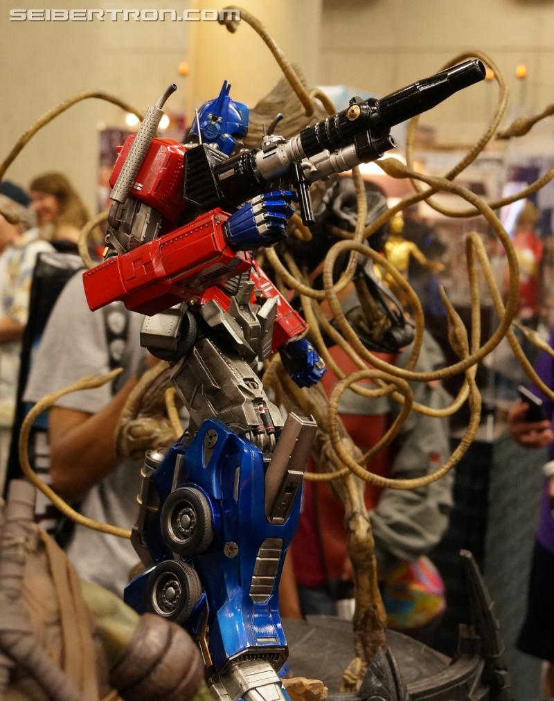 SDCC 2016: Prime 1 Studio Optimus Prime at Sideshow - Transformers Event: DSC02407a