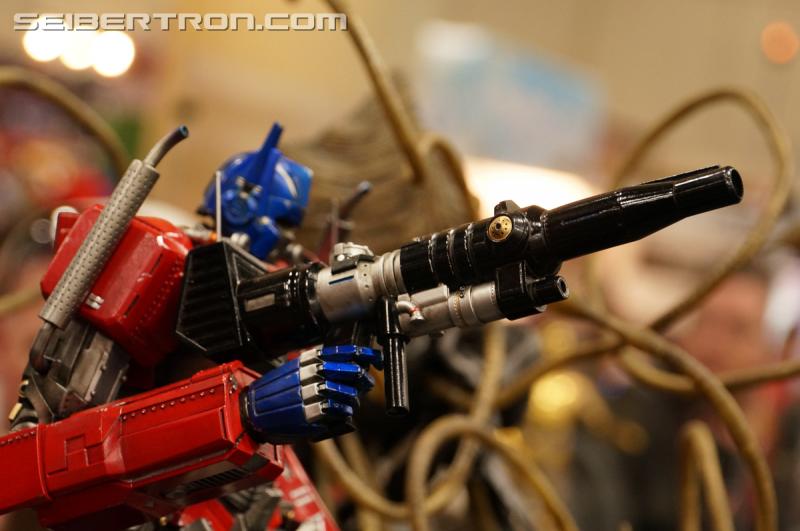 SDCC 2016: Prime 1 Studio Optimus Prime at Sideshow - Transformers Event: DSC02408