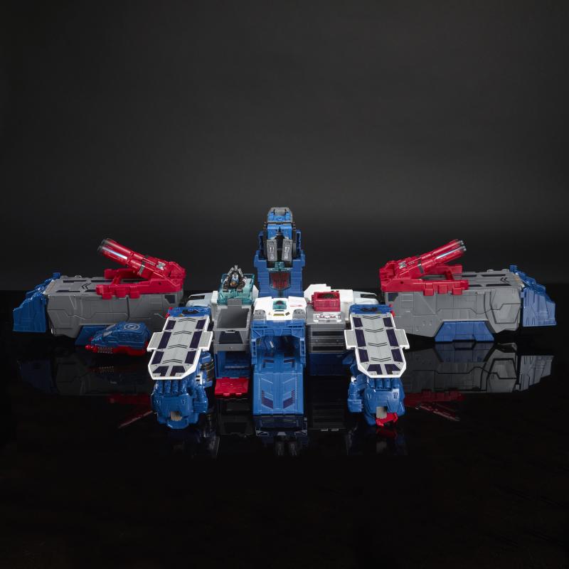 SDCC 2016: Official Images of SDCC and Cybertron Con Product Reveals - Transformers Event: SDCC 2016 Fortress Maximus 0180