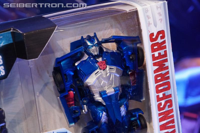 Toy Fair 2017: TF The Last Knight, Robots In Disguise, Titans Return and Rescue Bots - Transformers Event: DSC00207