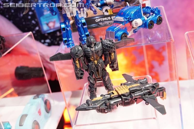 Toy Fair 2017: TF The Last Knight, Robots In Disguise, Titans Return and Rescue Bots - Transformers Event: DSC00231