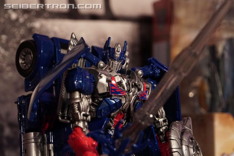 Toy Fair 2017: Transformers The Last Knight Premier Edition - Transformers Event: Tf 5 The Last Knight Premier Edition 059