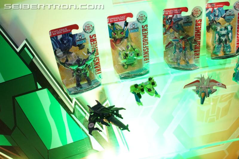 Toy Fair 2017: Transformers Robots In Disguise Combiner Force - Transformers Event: Robots In Disguise 044