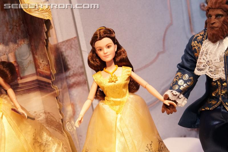 Toy Fair 2017: Miscellaneous Gallery (includes Death's Head 2) - Transformers Event: DSC00664