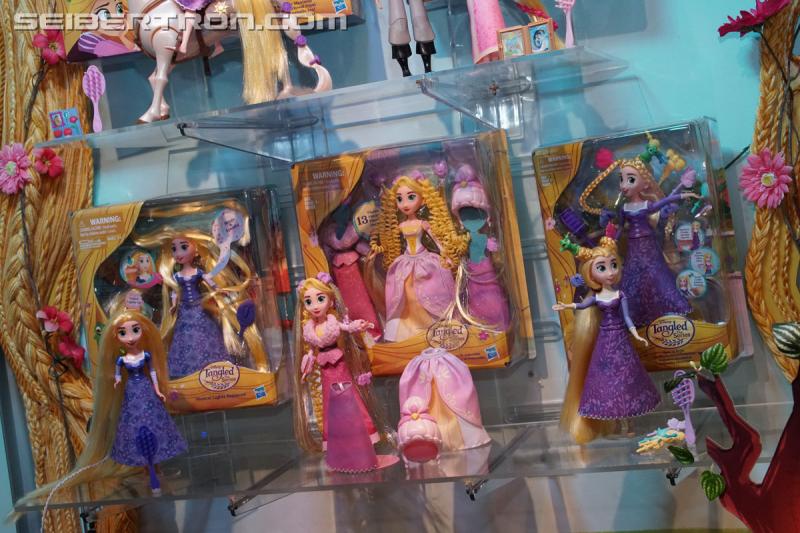 Toy Fair 2017: Miscellaneous Gallery (includes Death's Head 2) - Transformers Event: DSC00684