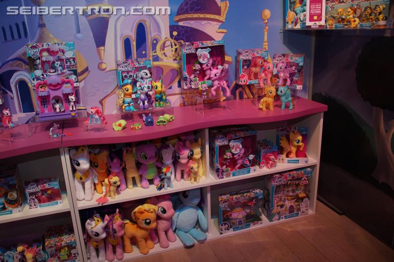 Toy Fair 2017: My Little Pony The. Movie and Equestria Girls - Transformers Event: DSC00812