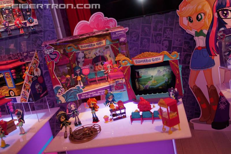 Toy Fair 2017: My Little Pony The. Movie and Equestria Girls - Transformers Event: DSC00831