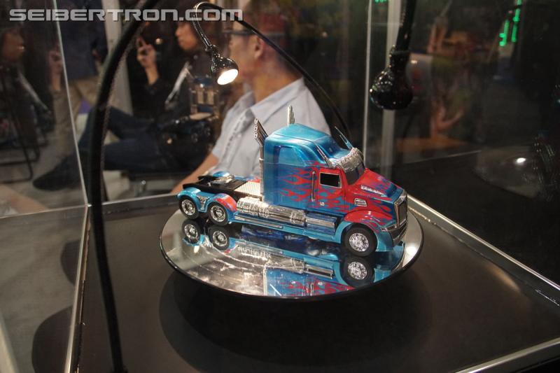 Toy Fair 2017: Jada Transformers Products - Transformers Event: DSC00924