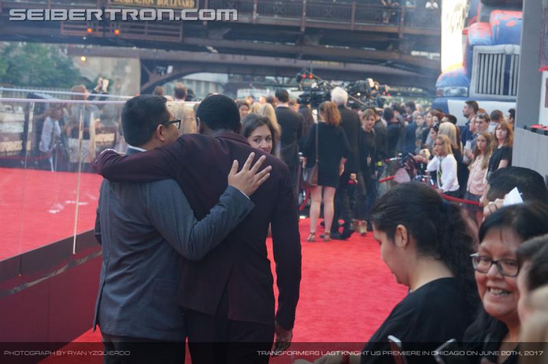 Transformers The Last Knight Global Premiere: Seibertron.com's Exclusive Photos from the Transformers Last Knight Red Carpet Event in Chicago - Transformers Event: Us Premiere Chicago 080