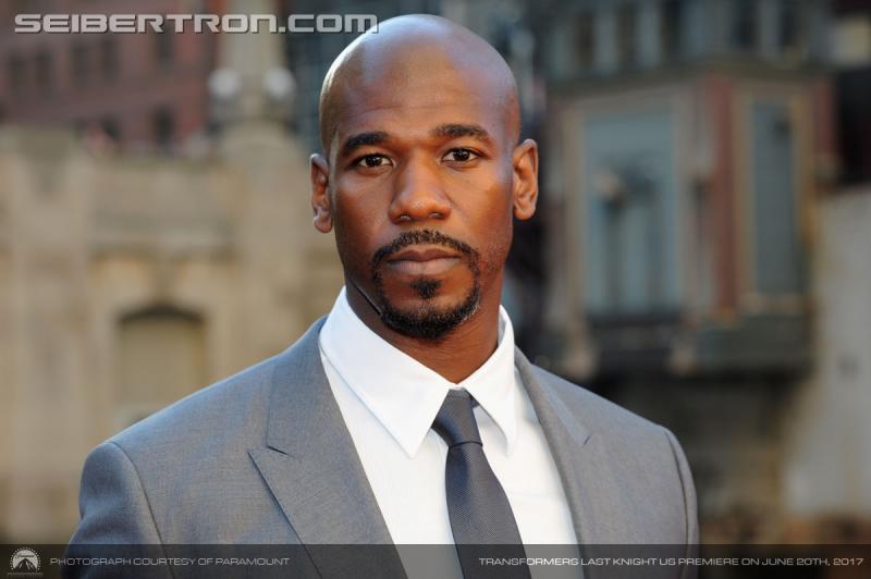 Transformers The Last Knight Global Premiere: Transformers The Last Knight US Premiere in Chicago - Transformers Event: 700067052GH00071 Transforme