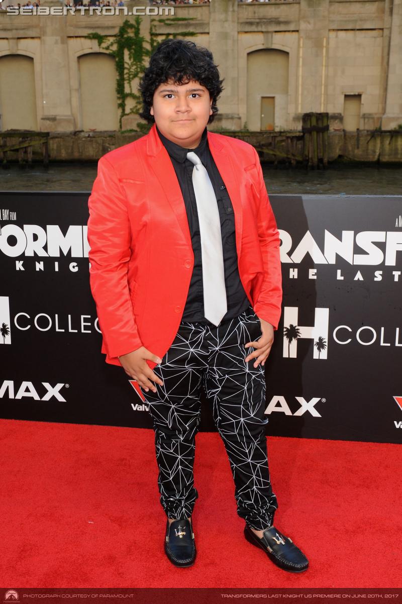 Transformers The Last Knight Global Premiere: Transformers The Last Knight US Premiere in Chicago - Transformers Event: 700067052GH00079 Transforme