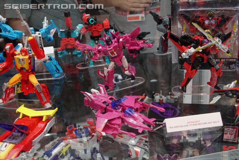 SDCC 2017: Transformers Titans Return Products - Transformers Event: DSC04484