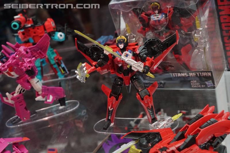 SDCC 2017: Transformers Titans Return Products - Transformers Event: DSC04489