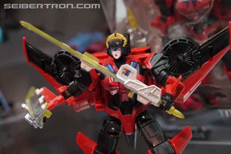 SDCC 2017: Transformers Titans Return Products - Transformers Event: DSC04490