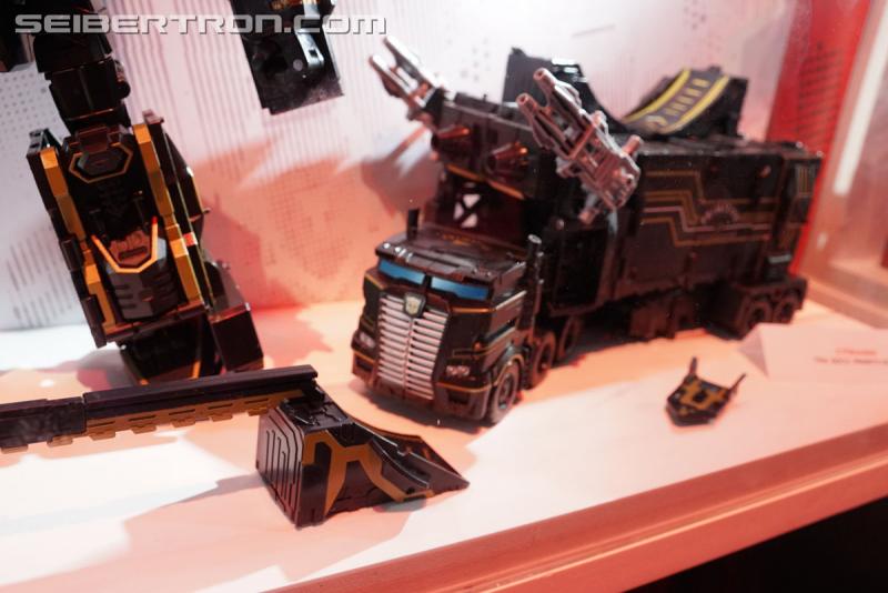 SDCC 2017: Transformers related SDCC Exclusives - Transformers Event: DSC04539