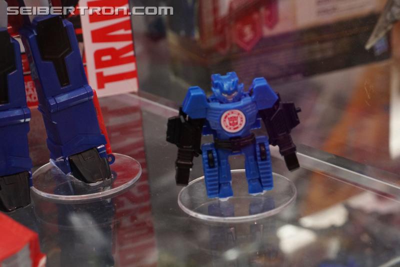 SDCC 2017: Transformers Robots In Disguise Combiner Force - Transformers Event: DSC04785