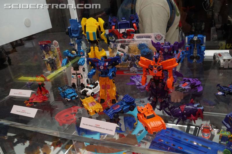 SDCC 2017: Transformers Robots In Disguise Combiner Force - Transformers Event: DSC05393