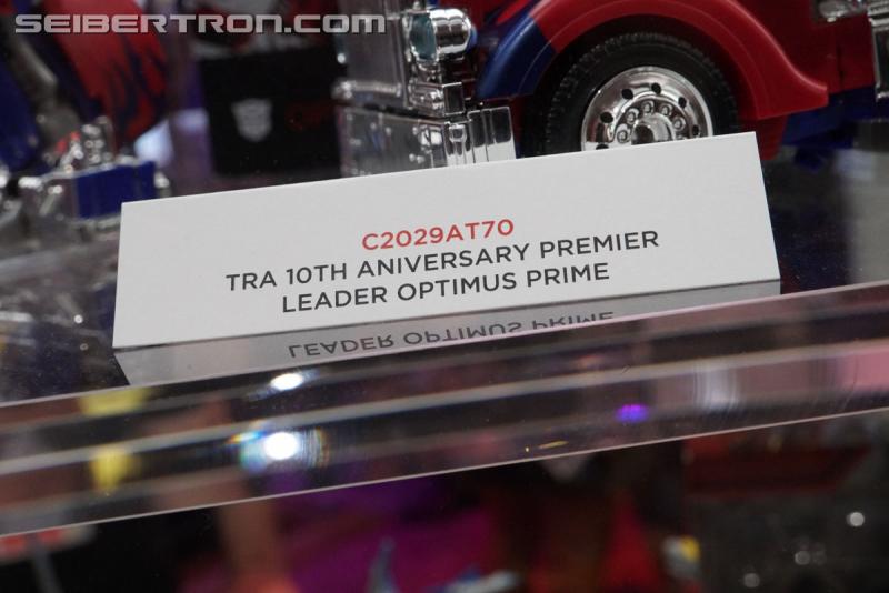 SDCC 2017: Transformers Tribute Optimus Prime - Transformers Event: DSC04853