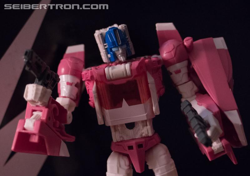 HASCON 2017: Titans Return Arcee Exclusive - Transformers Event: DSC02476