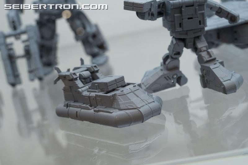HASCON 2017: Gray Model Prototypes and Unreleased Figures - Transformers Event: DSC02235