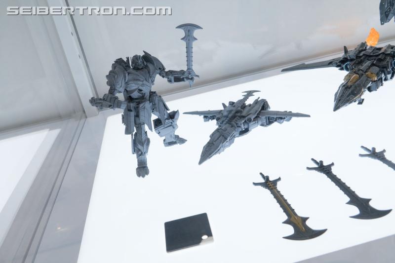 HASCON 2017: Gray Model Prototypes and Unreleased Figures - Transformers Event: DSC02277