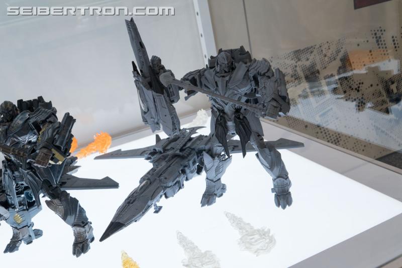 HASCON 2017: Gray Model Prototypes and Unreleased Figures - Transformers Event: DSC02286