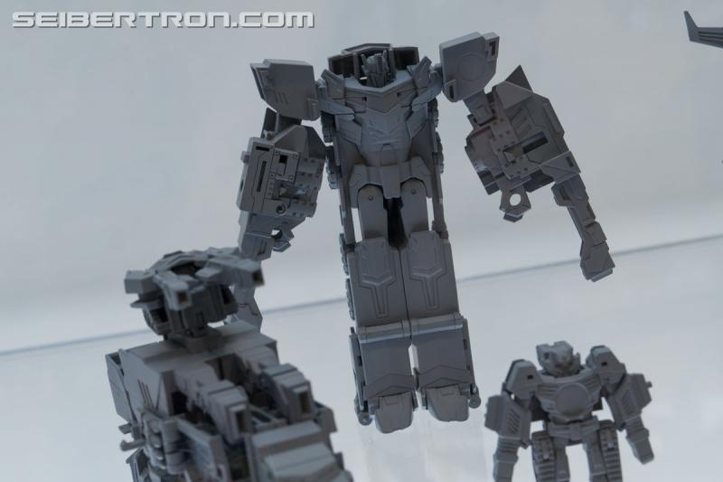HASCON 2017: Gray Model Prototypes and Unreleased Figures - Transformers Event: DSC02301