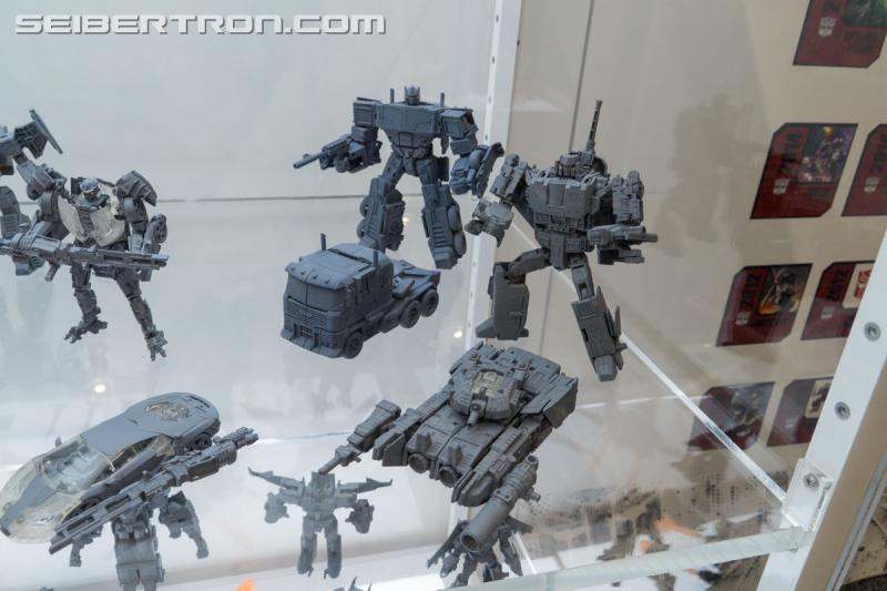 HASCON 2017: Gray Model Prototypes and Unreleased Figures - Transformers Event: DSC02330