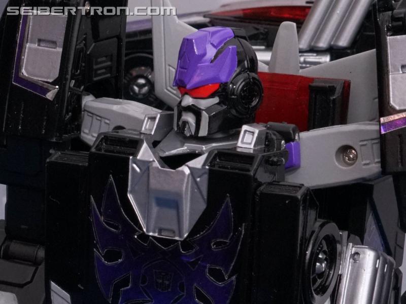 NYCC 2017: NYCC Reveals: Power of the Primes Rodimus Unicronus - Transformers Event: Rodimus Unicronus 006a