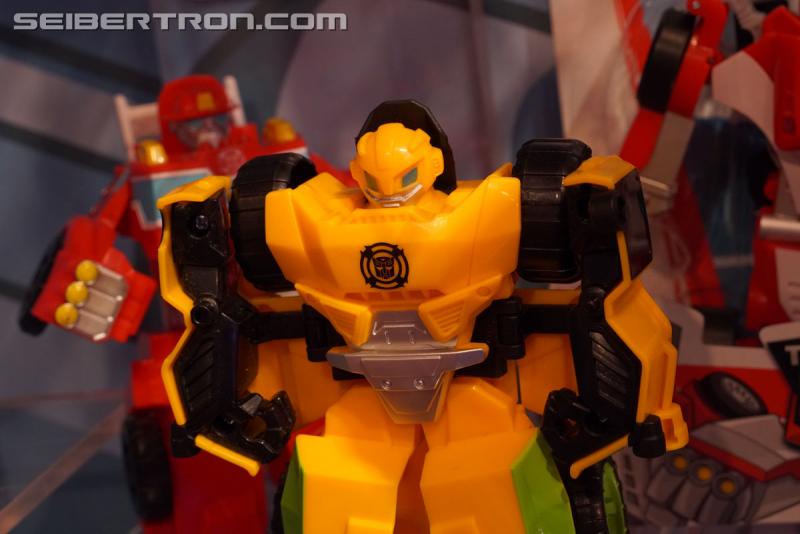 Toy Fair 2018: Transformers Rescue Bots - Transformers Event: Rescue Bots 1033