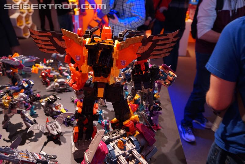 Toy Fair 2018: Transformers Power of the Primes PREDAKING - Transformers Event: Predaking 451