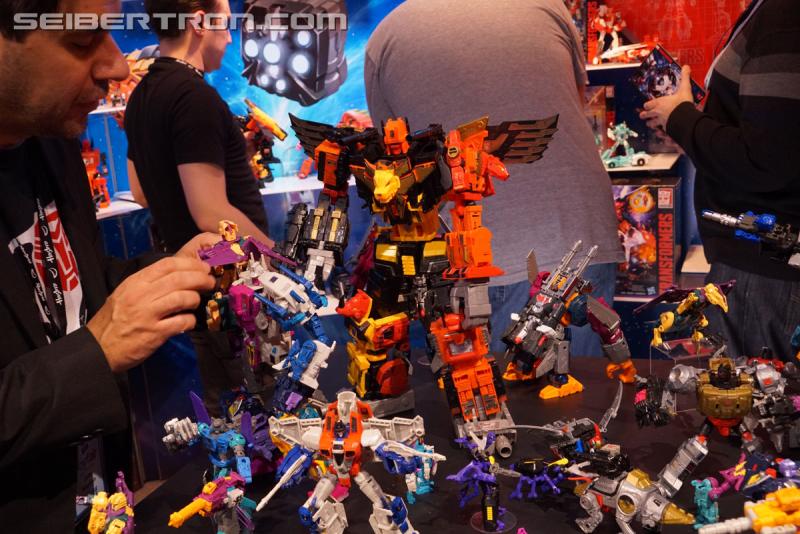 Toy Fair 2018: Transformers Power of the Primes PREDAKING - Transformers Event: Predaking 457