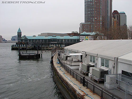 Toy Fair 2007 - New York: Statue of Liberty - Transformers Event: