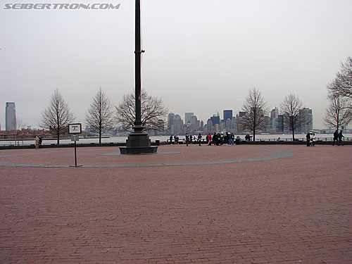 Toy Fair 2007 - New York: Statue of Liberty - Transformers Event: