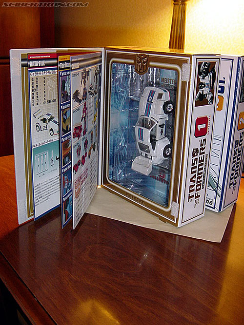 BotCon 2002: Japanese Transformers Gallery - Transformers Event: Botcon-2002-japan027