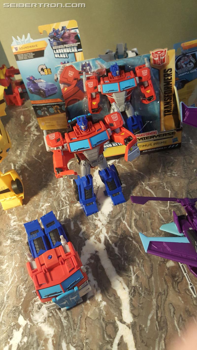 NYCC 2018: NYCC 2018: Transformers Cyberverse reveals - Transformers Event: Cyberverse 003