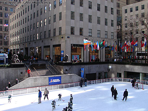 Toy Fair 2007 - New York: Rockefeller Center - Transformers Event: