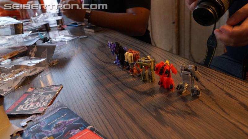 NYCC 2018: War for Cybertron Wave 1 Unboxing Event - Transformers Event: DSC08835