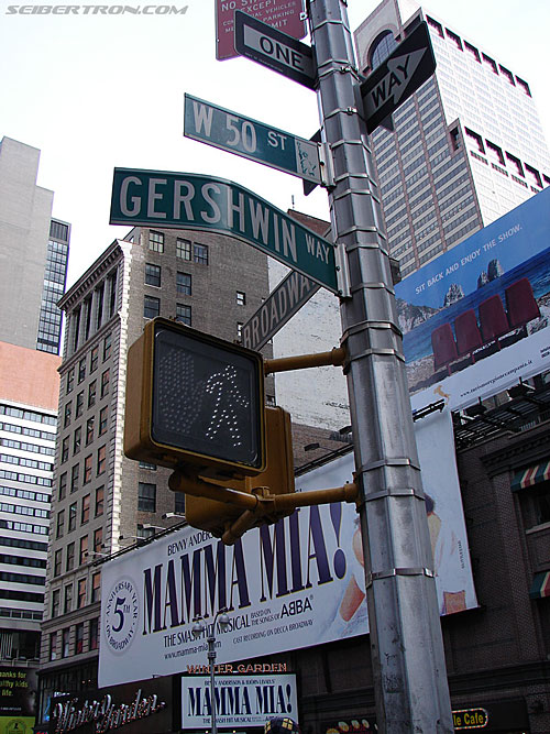 Toy Fair 2007 - New York: Times Square - Transformers Event: