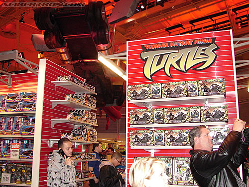 Toy Fair 2007 - New York: Toys R Us - Times Square - Transformers Event: