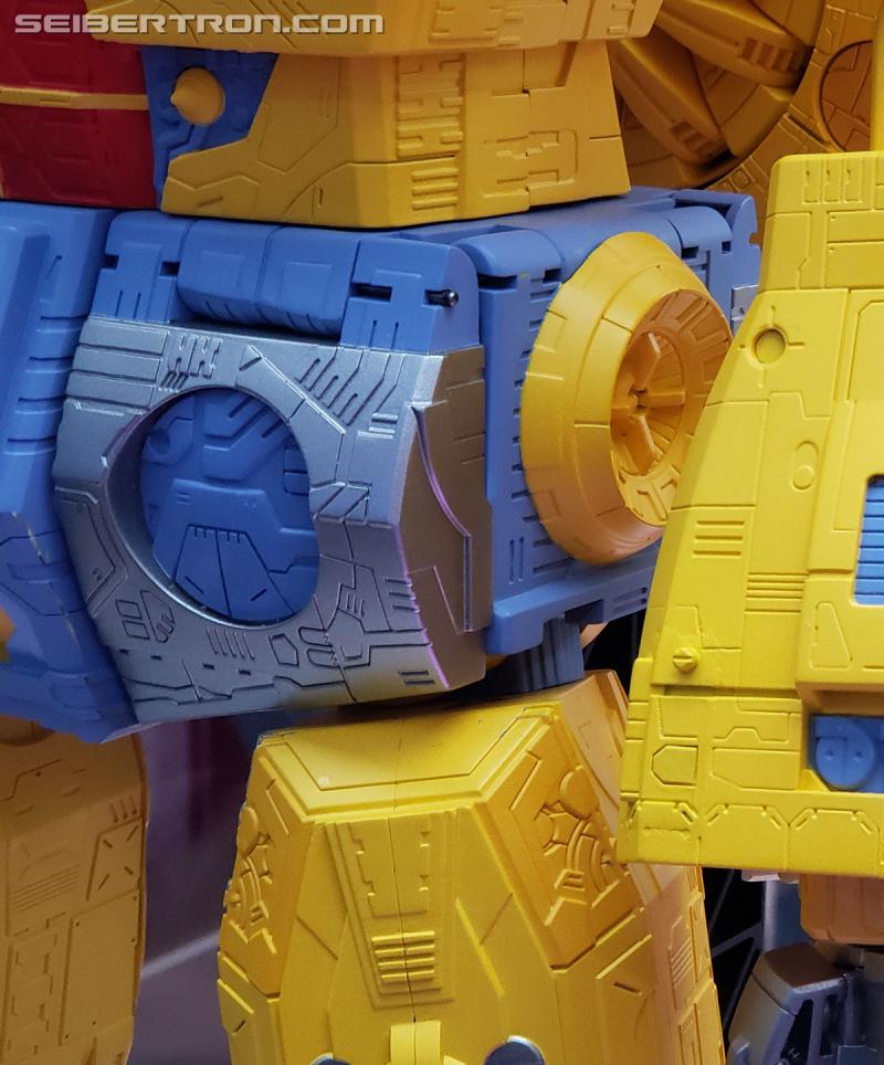 SDCC 2019: HasLab Transformers War for Cybertron Unicron - Transformers Event: 20190717 183329a